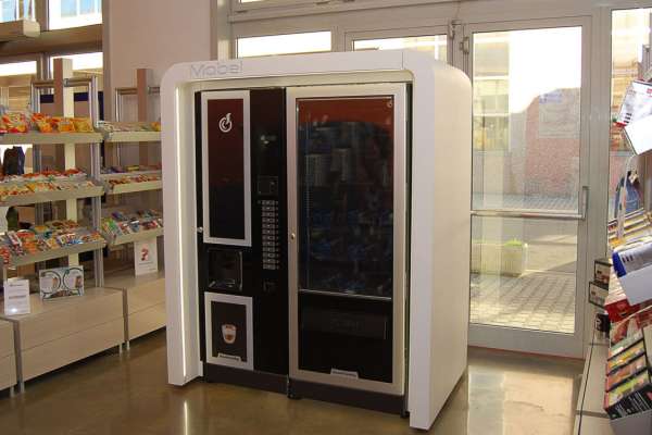 Foto gallery lavorazioni in polistirolo e poliuretano per Copri - dispenser per distributori automatici  e  contenitori per la raccolta differenziata in collaborazione con Coverda